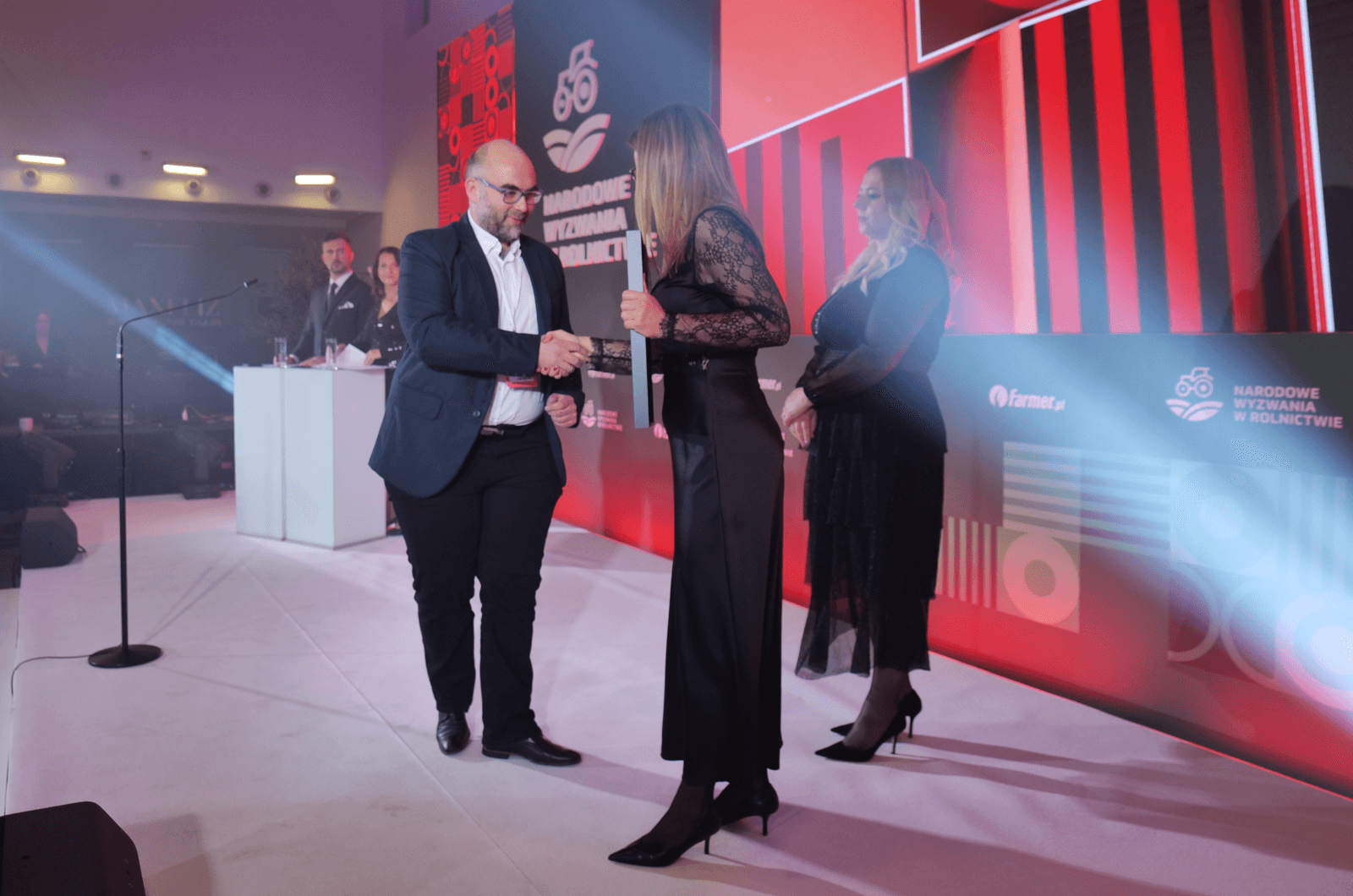 B. Waniorek odbiera tytuł Innowacyjnego Produktu Ogrodniczego 2025 dla Resisto WG